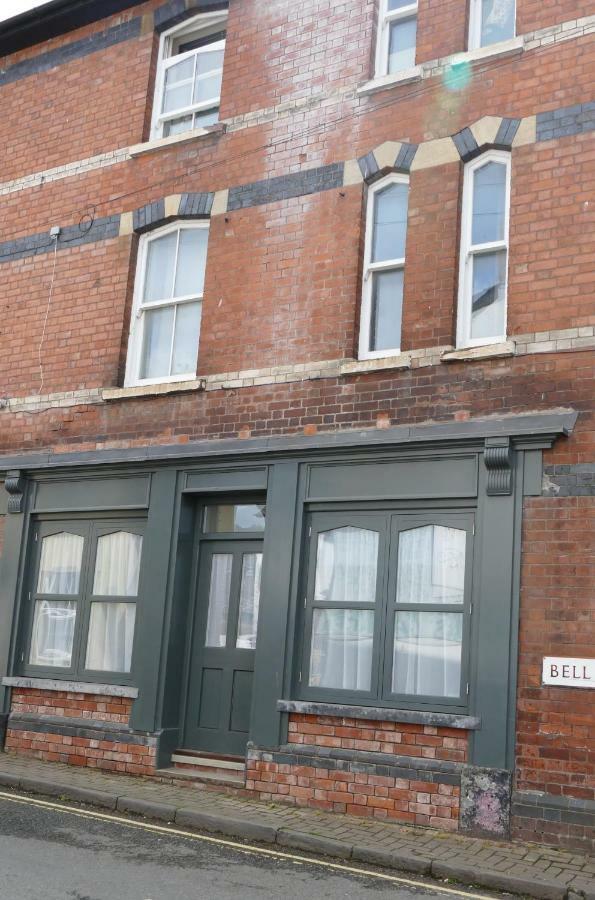 2 Bell Street *